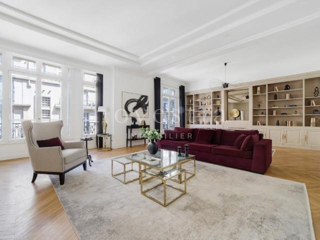 Appartement 6 pièces 235 m²