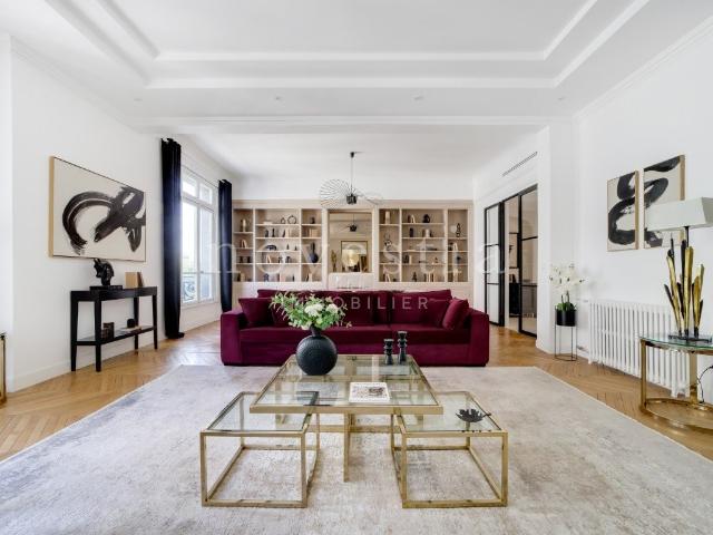 Appartement 6 pièces 235 m²