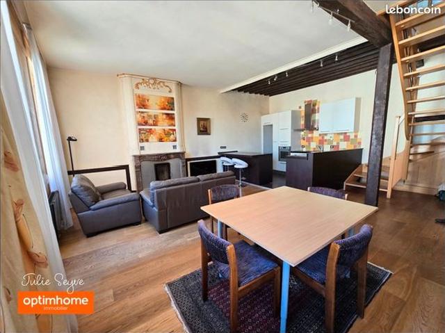 Appartement 6 pièces 240 m²
