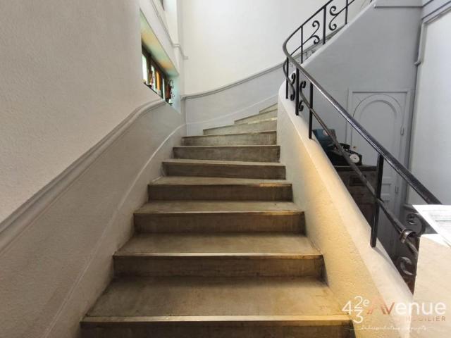 Maison 6 pièces 241 m²