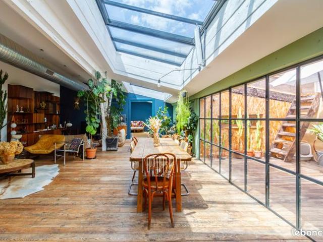 Appartement 6 pièces 243 m²