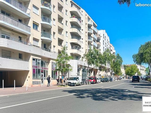 Appartement 6 pièces 246 m²