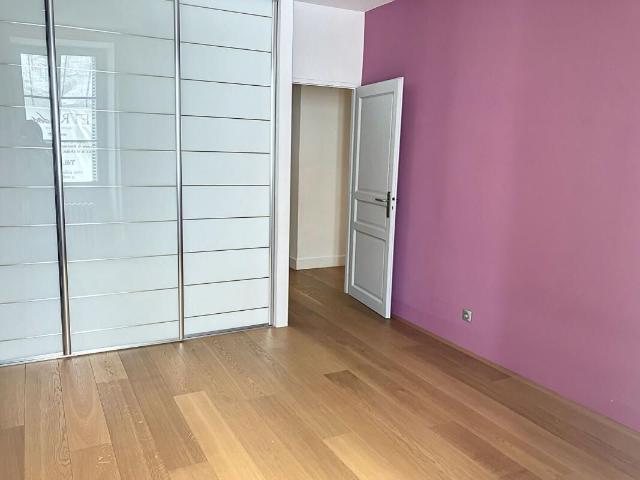 Appartement 6 pièces, 250 m² à louer à Avignon 84000