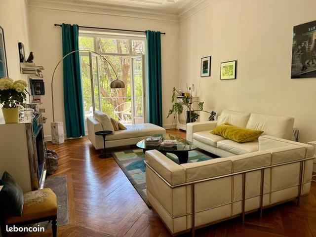 Appartement 6 pièces 252 m²