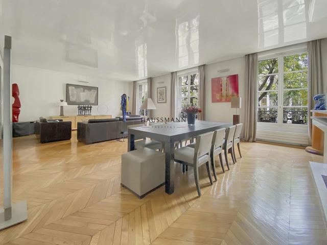 Appartement 6 pièces 257 m²