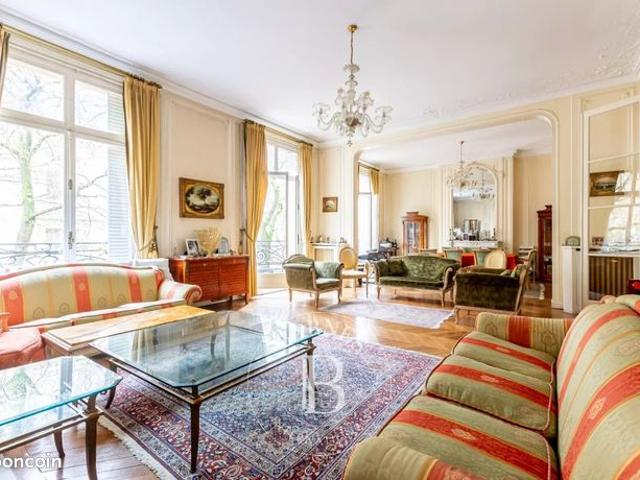 Appartement 6 pièces 260 m²