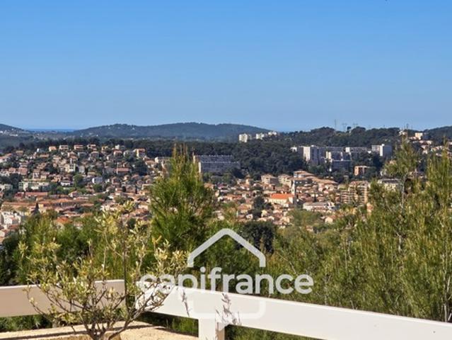Appartement 6 pièces + 2 garages double TOULON 83
