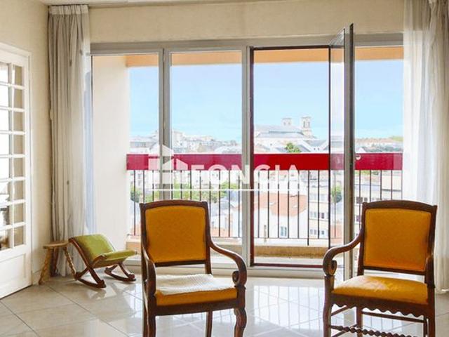 Appartement 6 pièces de 130m2 avec deux garages