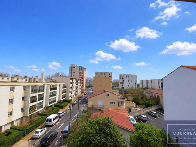 APPARTEMENT 73M2 AVEC BALCON SETE