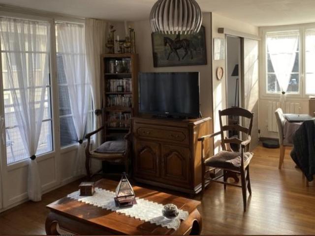 APPARTEMENT 70m2 1er Etage
