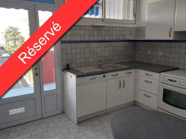 Appartement, 77m² 4 pièces, en location à Beziers690 € par mois