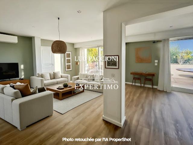 Appartement avec terrasse et piscine