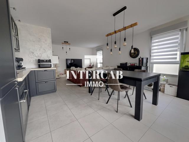 Appartement 74 m2 deux chambres avec terrasse 24 m2