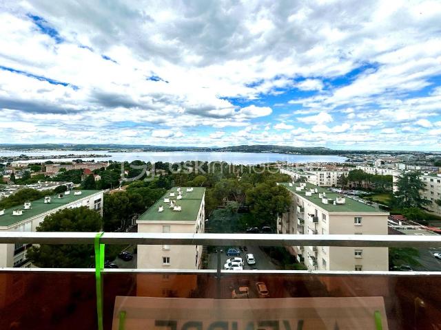 Appartement 74 m² à rénover – Vue étang – 8ᵉ étage avec ascenseur – Sète