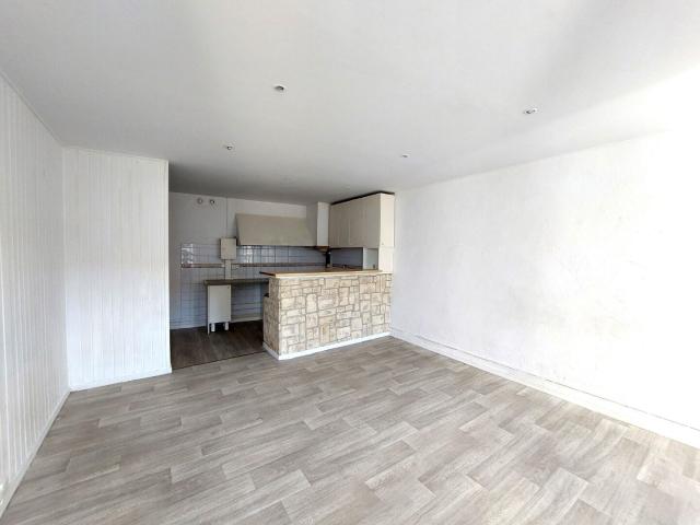Appartement, 76 m² à louer à Dagneux 01120