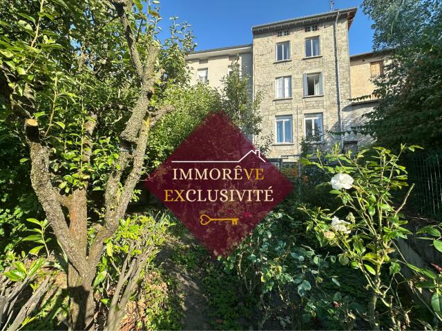 Appartement 78m2 avec grenier aménageable + caves et jardin privatif centre ville