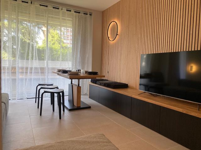 Appartement 7 pièces, 100 m² à louer à Bron 69500