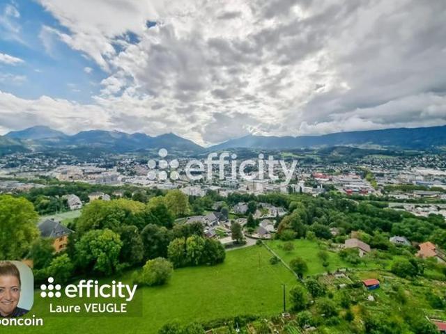 Appartement 7 pièces 103 m²