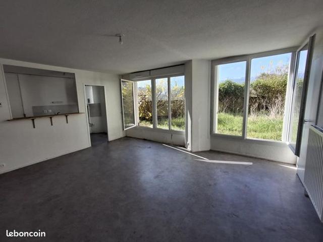 Appartement 7 pièces 111 m²