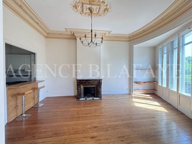 Appartement 7 pièces 120 m²