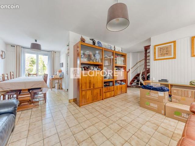 Appartement 7 pièces 128 m²
