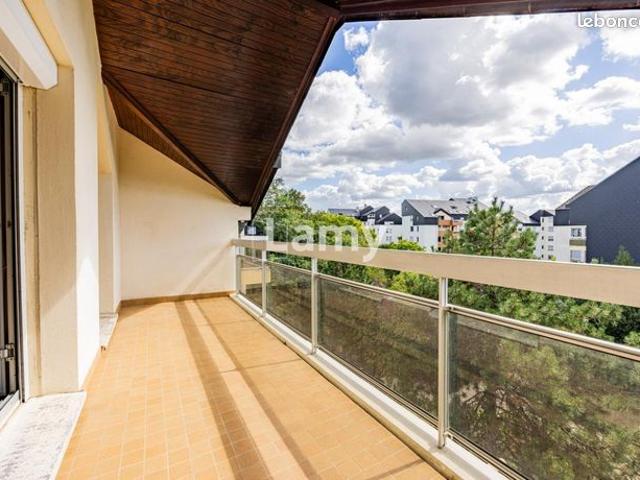 Appartement 7 pièces 130 m²