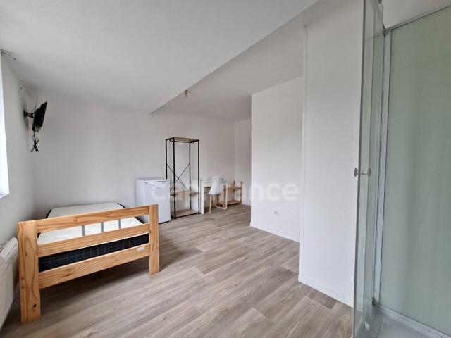 Appartement 7 pièces, 132 m² à louer à Roubaix 59100