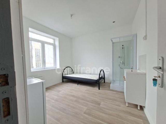 Appartement 7 pièces, 132 m² à louer à Roubaix 59100