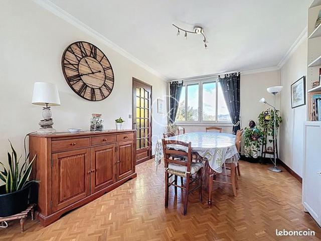 Appartement 7 pièces 135 m²