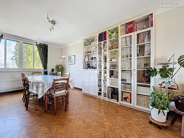 Appartement 7 pièces 135 m²