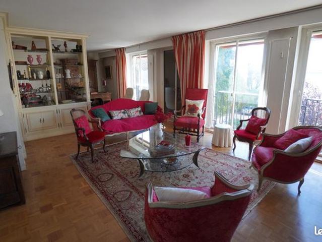 Appartement 7 pièces 136 m²