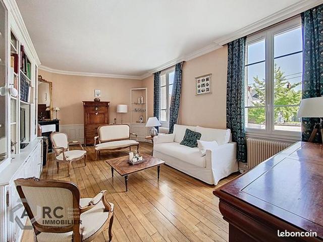 Appartement 7 pièces 136 m²