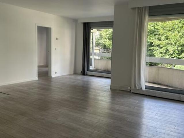 Appartement 7 pièces 136m2 REIMS 1 750 euros