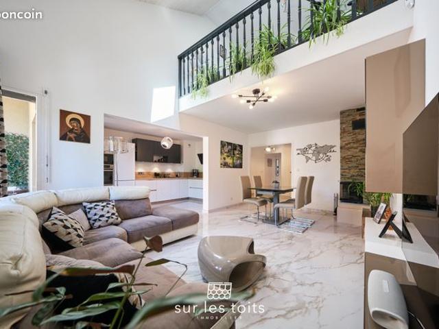 Appartement 7 pièces 138 m²