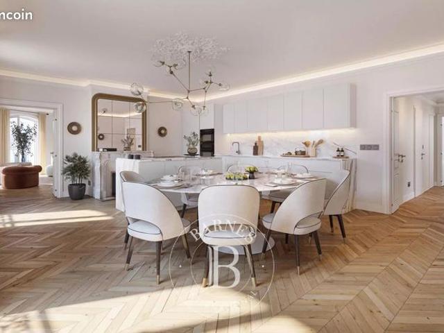 Appartement 7 pièces 145 m²