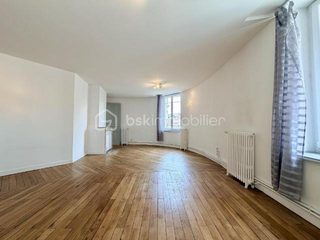 Appartement 7 pièces 147 m²