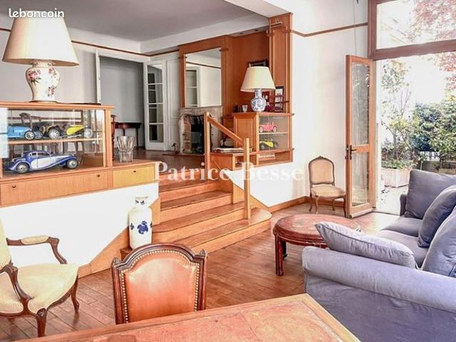Appartement 7 pièces 148 m²