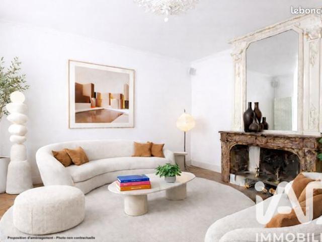 Appartement 7 pièces 150 m²