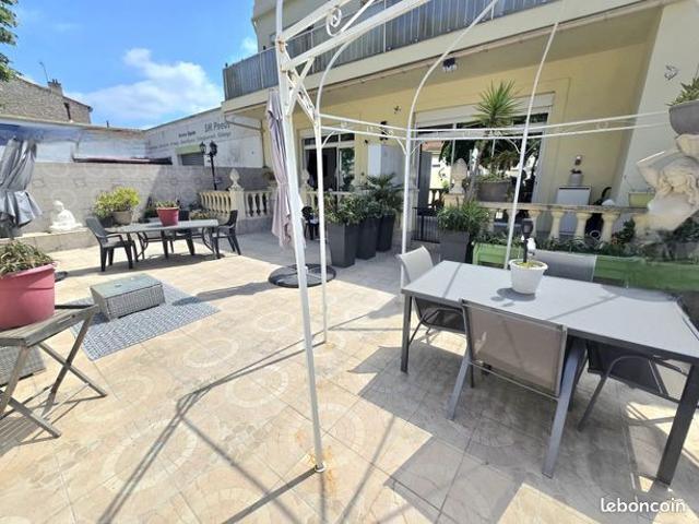 Appartement 7 pièces 150 m²