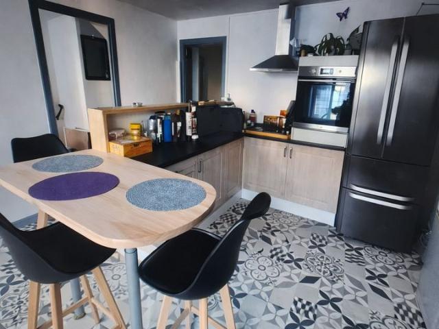 Appartement 7 pièces, 150 m² à louer à Pontaumur 63380