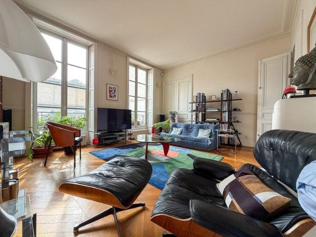 Appartement 7 pièces 152 m²