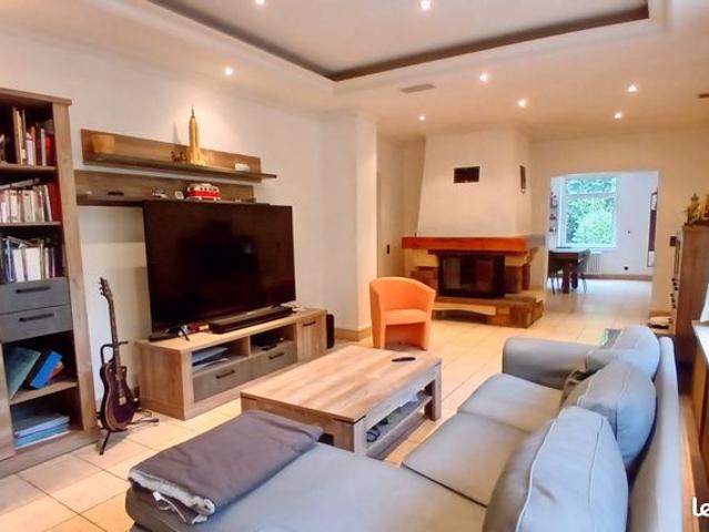 Appartement 7 pièces 155 m²