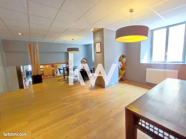 Appartement 7 pièces 155 m²