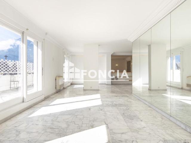 Appartement 7 pièces 159 m²