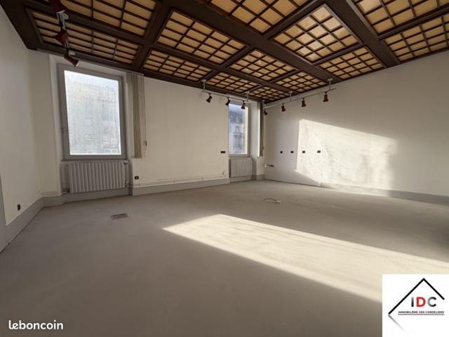 Appartement 7 pièces 159 m²
