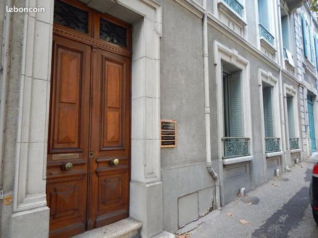 Appartement 7 pièces 160 m²