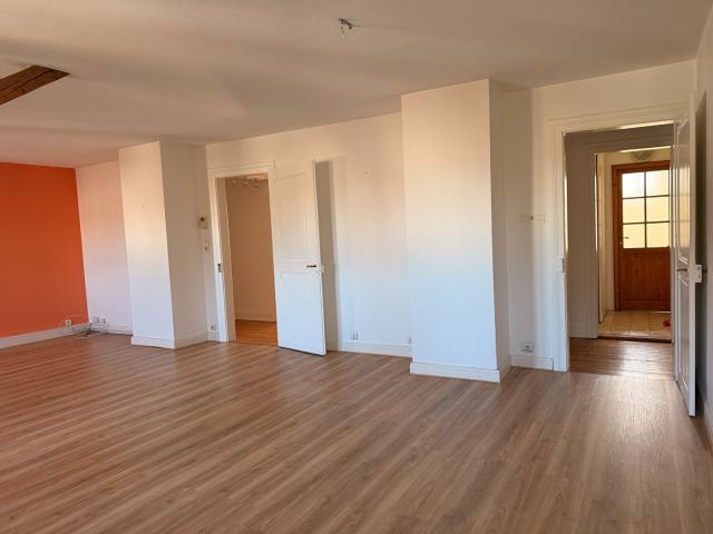 Appartement 7 pièces 160 m²