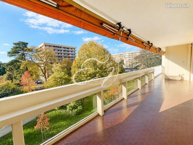 Appartement 7 pièces 162 m²