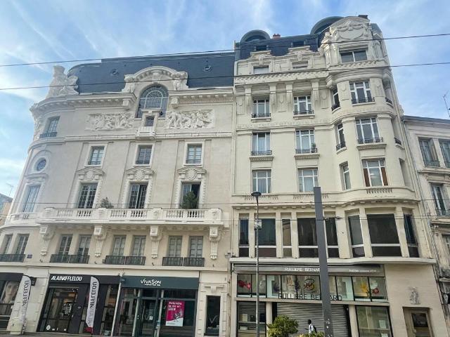 Appartement 7 pièces 165 m²