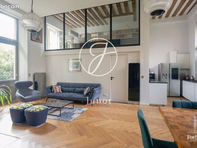 Appartement 7 pièces 168 m²